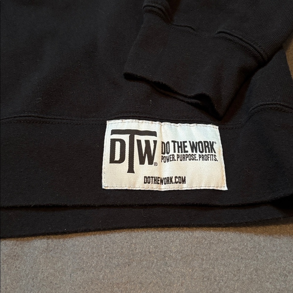 Do The Work Black Crewneck Sweatshirt Motivational Graphic Size M - Picture 4 of 8